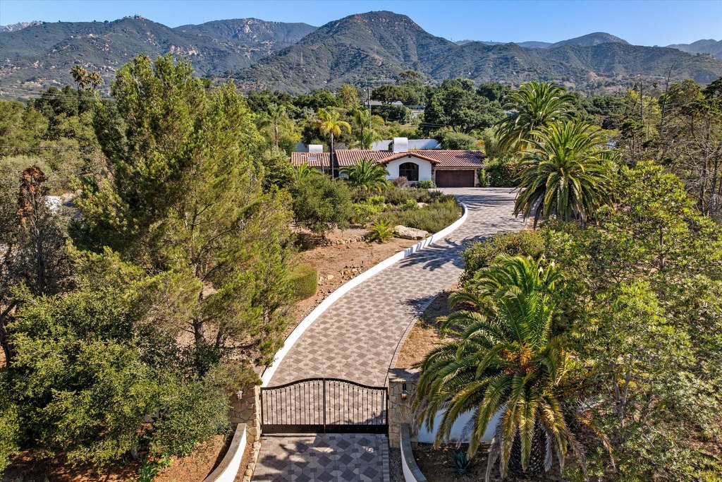 SANTA BARBARA, California, 93108, United States, 3 Bedrooms Bedrooms, ,2.5 BathroomsBathrooms,Residential,Forsale,2004321