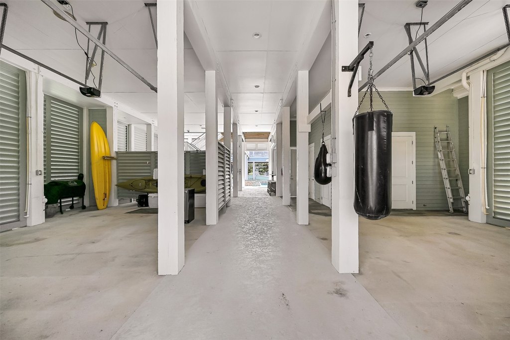 Galveston, Texas, 77554, United States, 4 Bedrooms Bedrooms, ,4.5 BathroomsBathrooms,Residential,Forsale,1954137