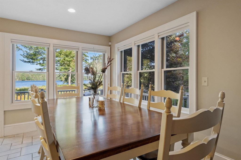 Moultonborough, New Hampshire, 03254, United States, 5 Bedrooms Bedrooms, ,3.5 BathroomsBathrooms,Residential,Forsale,1952910