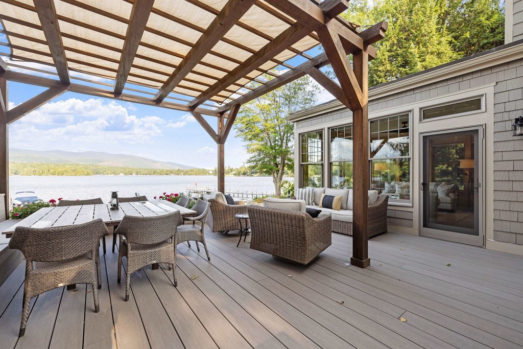 Moultonborough, New Hampshire, 03254, United States, 4 Bedrooms Bedrooms, ,3 BathroomsBathrooms,Residential,Forsale,1952908