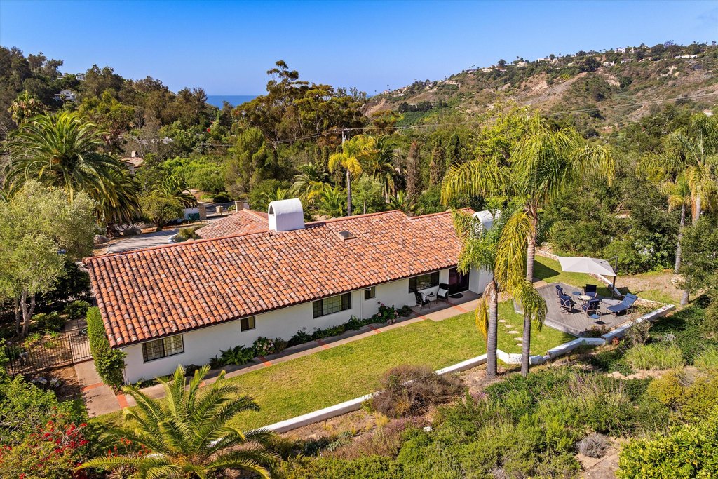 SANTA BARBARA, California, 93108, United States, 3 Bedrooms Bedrooms, ,2.5 BathroomsBathrooms,Residential,Forsale,2004321