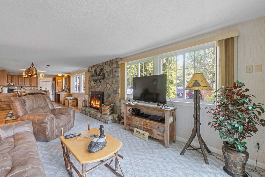 Moultonborough, New Hampshire, 03254, United States, 5 Bedrooms Bedrooms, ,3 BathroomsBathrooms,Residential,Forsale,1952912