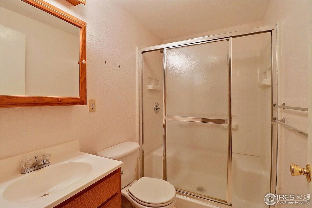 Greeley, Colorado, 80634, United States, 5 Bedrooms Bedrooms, ,3.5 BathroomsBathrooms,Residential,Forsale,2000004