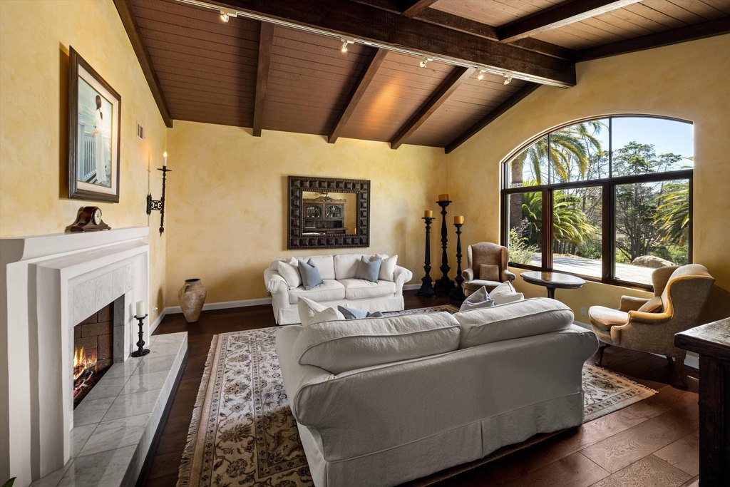 SANTA BARBARA, California, 93108, United States, 3 Bedrooms Bedrooms, ,2.5 BathroomsBathrooms,Residential,Forsale,2004321