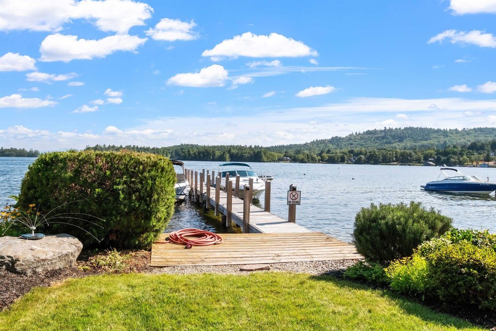 Moultonborough, New Hampshire, 03254, United States, 5 Bedrooms Bedrooms, ,3 BathroomsBathrooms,Residential,Forsale,1952912