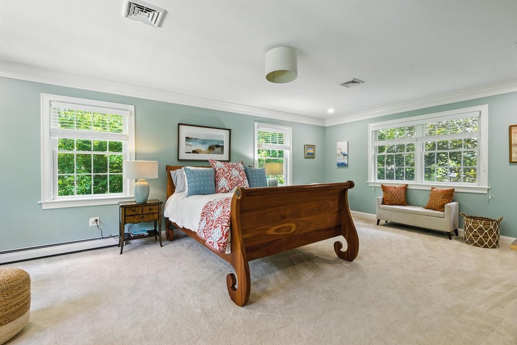 North Hampton, New Hampshire, 03862, United States, 4 Bedrooms Bedrooms, ,2.5 BathroomsBathrooms,Residential,Forsale,1952916