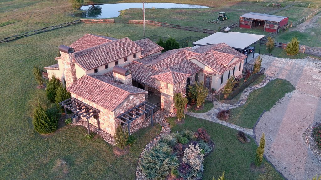 Navasota, Texas, 77868, United States, 4 Bedrooms Bedrooms, ,4 BathroomsBathrooms,Residential,Forsale,1954113