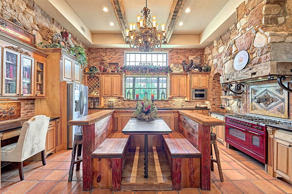 Navasota, Texas, 77868, United States, 4 Bedrooms Bedrooms, ,4 BathroomsBathrooms,Residential,Forsale,1954113