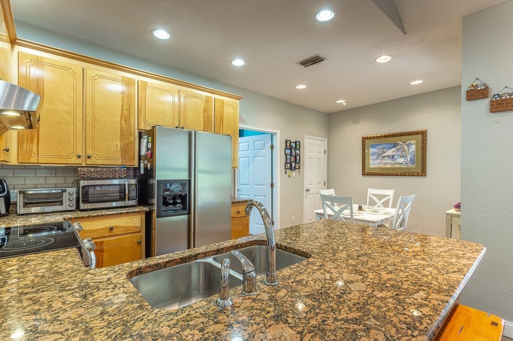 Eastpoint, Florida, 32328, United States, 4 Bedrooms Bedrooms, ,3 BathroomsBathrooms,Residential,Forsale,1946765
