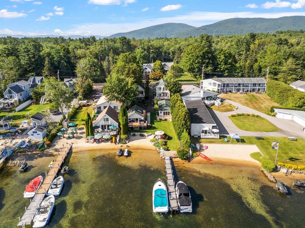 Moultonborough, New Hampshire, 03254, United States, 5 Bedrooms Bedrooms, ,3 BathroomsBathrooms,Residential,Forsale,1952912