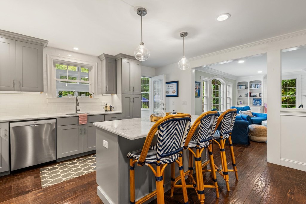 North Hampton, New Hampshire, 03862, United States, 4 Bedrooms Bedrooms, ,2.5 BathroomsBathrooms,Residential,Forsale,1952916
