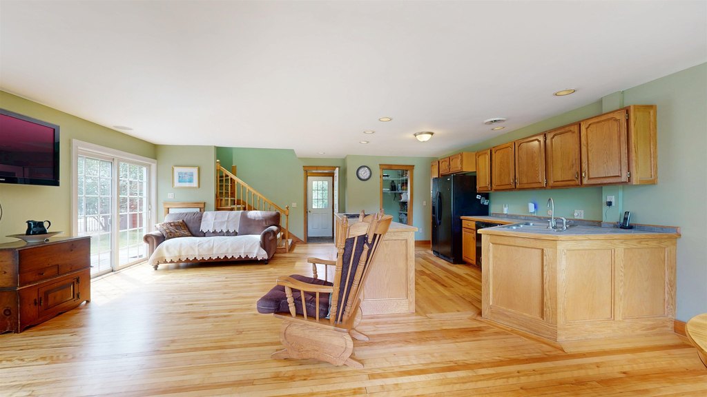 Underhill, Vermont, 05489, United States, 4 Bedrooms Bedrooms, ,3 BathroomsBathrooms,Residential,Forsale,1953117
