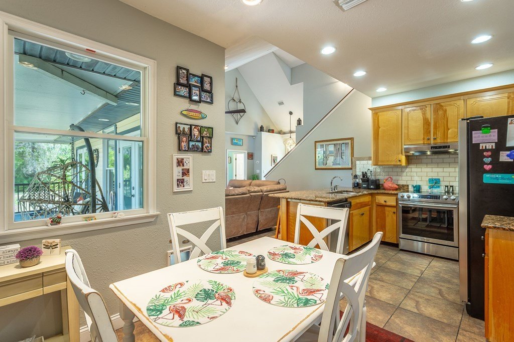 Eastpoint, Florida, 32328, United States, 4 Bedrooms Bedrooms, ,3 BathroomsBathrooms,Residential,Forsale,1946765