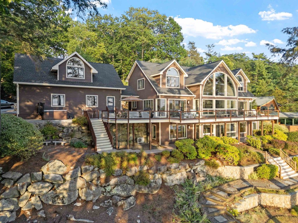 Moultonborough, New Hampshire, 03254, United States, 5 Bedrooms Bedrooms, ,5.5 BathroomsBathrooms,Residential,Forsale,1952906