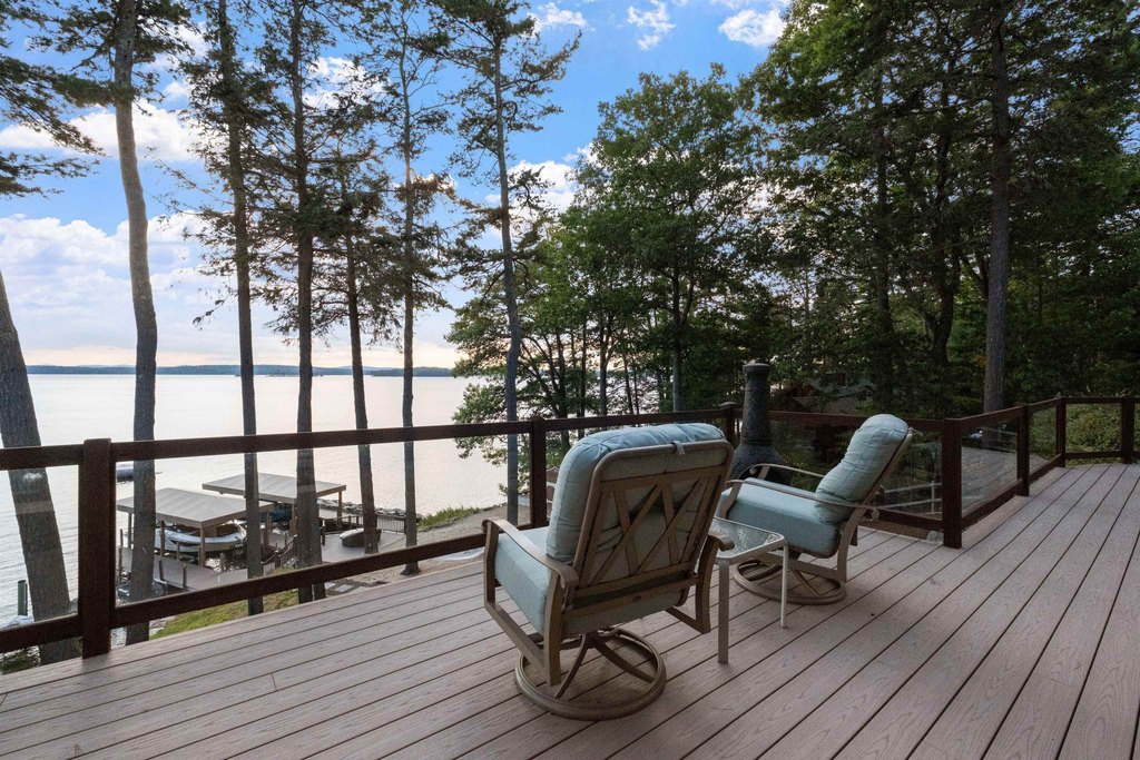 Moultonborough, New Hampshire, 03254, United States, 5 Bedrooms Bedrooms, ,5.5 BathroomsBathrooms,Residential,Forsale,1952906