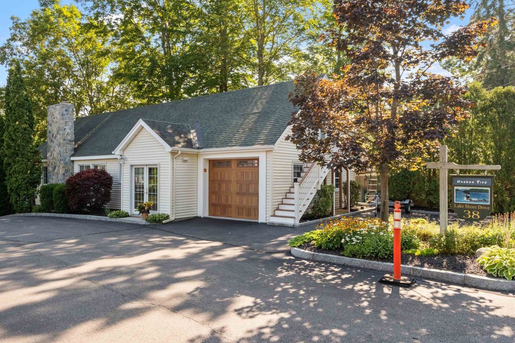 Moultonborough, New Hampshire, 03254, United States, 5 Bedrooms Bedrooms, ,3 BathroomsBathrooms,Residential,Forsale,1952912
