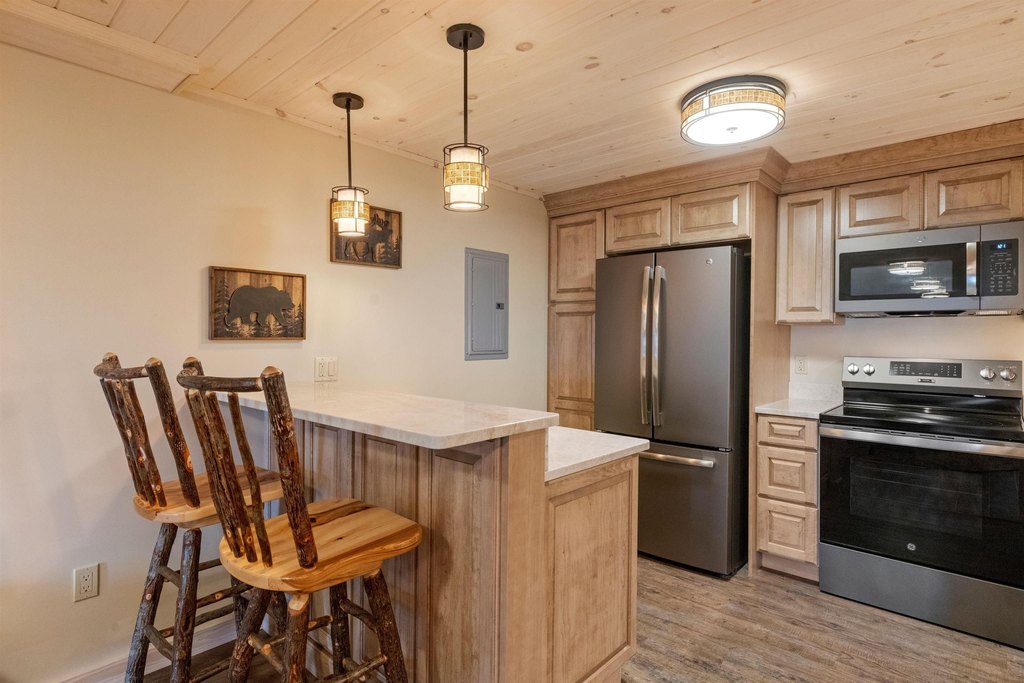 Moultonborough, New Hampshire, 03254, United States, 5 Bedrooms Bedrooms, ,3 BathroomsBathrooms,Residential,Forsale,1952912