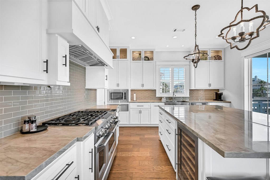 Galveston, Texas, 77554, United States, 4 Bedrooms Bedrooms, ,4.5 BathroomsBathrooms,Residential,Forsale,1954137