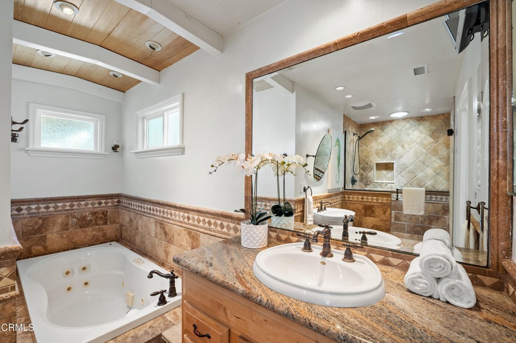 Oxnard, California, 93035, United States, 3 Bedrooms Bedrooms, ,3 BathroomsBathrooms,Residential,Forsale,1963620