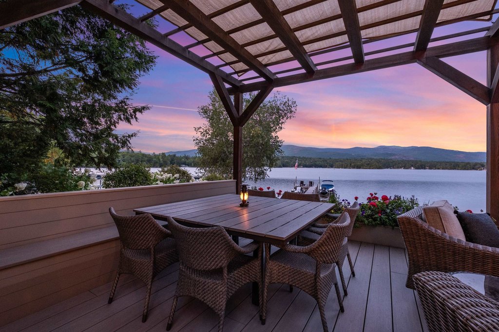 Moultonborough, New Hampshire, 03254, United States, 4 Bedrooms Bedrooms, ,3 BathroomsBathrooms,Residential,Forsale,1952908