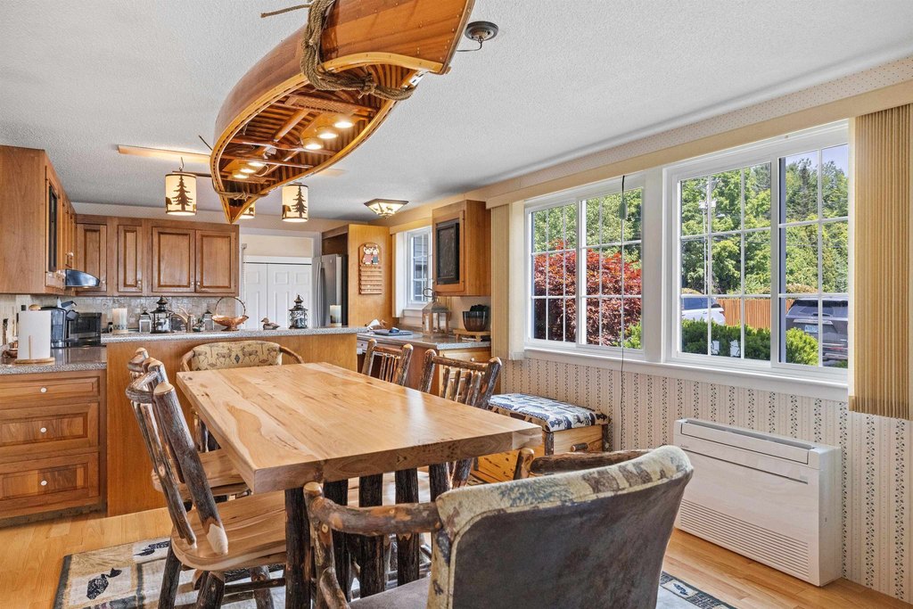 Moultonborough, New Hampshire, 03254, United States, 5 Bedrooms Bedrooms, ,3 BathroomsBathrooms,Residential,Forsale,1952912