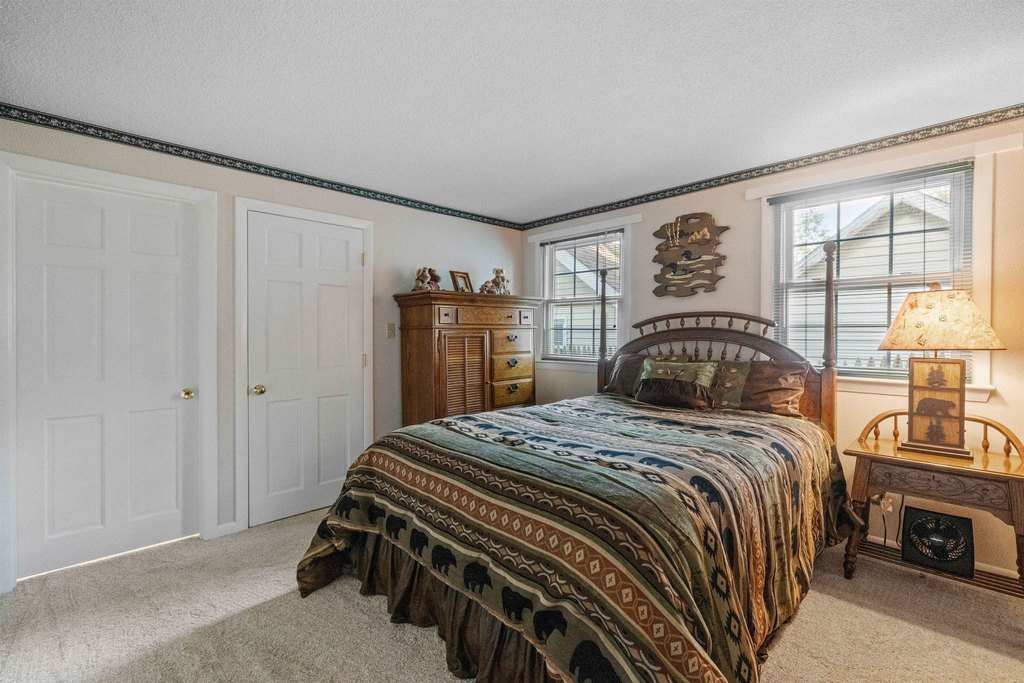 Moultonborough, New Hampshire, 03254, United States, 5 Bedrooms Bedrooms, ,3 BathroomsBathrooms,Residential,Forsale,1952912