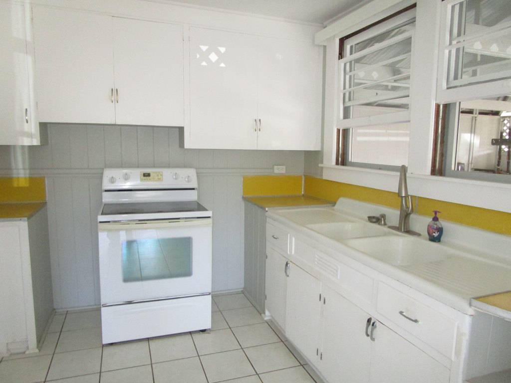 Hilo, Hawaii, 96720, United States, 3 Bedrooms Bedrooms, ,2 BathroomsBathrooms,Residential,Forsale,1989840