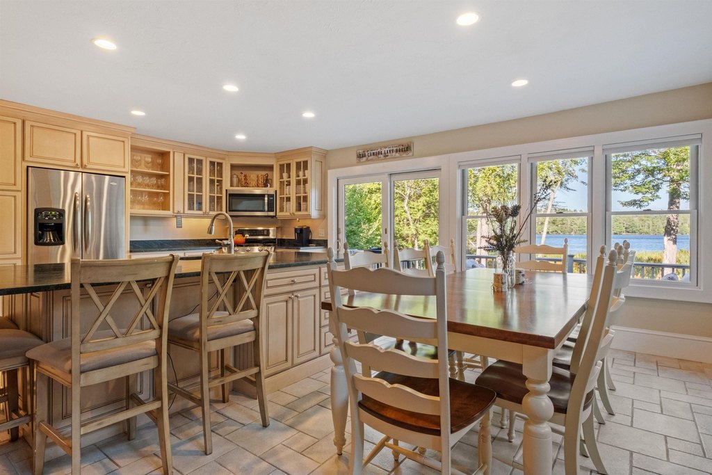Moultonborough, New Hampshire, 03254, United States, 5 Bedrooms Bedrooms, ,3.5 BathroomsBathrooms,Residential,Forsale,1952910
