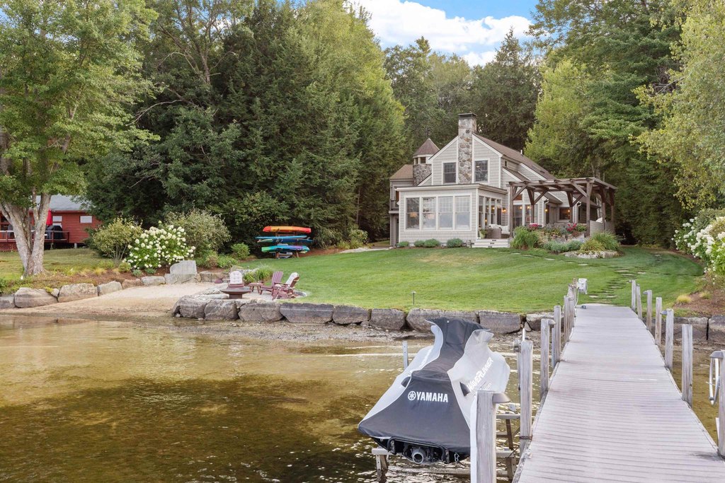 Moultonborough, New Hampshire, 03254, United States, 4 Bedrooms Bedrooms, ,3 BathroomsBathrooms,Residential,Forsale,1952908
