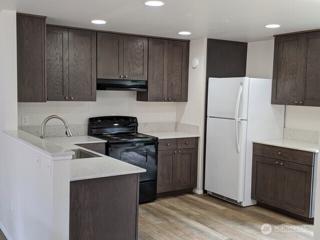 Shoreline, Washington, 98155, United States, 6 Bedrooms Bedrooms, ,6 BathroomsBathrooms,Residential,Forsale,2010232