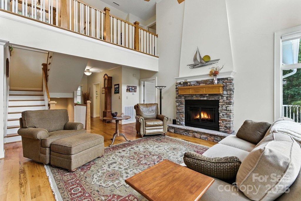 Connelly Springs, North Carolina, 28612, United States, 3 Bedrooms Bedrooms, ,3.5 BathroomsBathrooms,Residential,Forsale,1953168