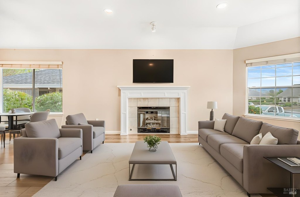 Santa Rosa, California, 95409, United States, 3 Bedrooms Bedrooms, ,2 BathroomsBathrooms,Residential,Forsale,1953130