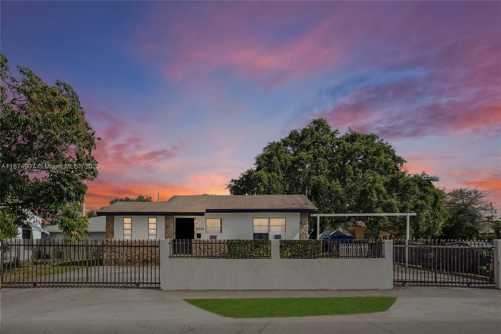 Miami, Florida, 33150, United States, 3 Bedrooms Bedrooms, ,1 BathroomBathrooms,Residential,Forsale,1994104