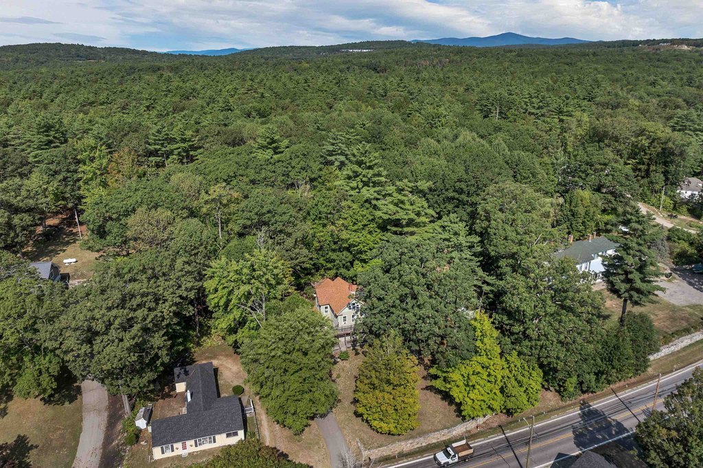 Wolfeboro, New Hampshire, 03894, United States, 3 Bedrooms Bedrooms, ,2 BathroomsBathrooms,Residential,Forsale,1952896