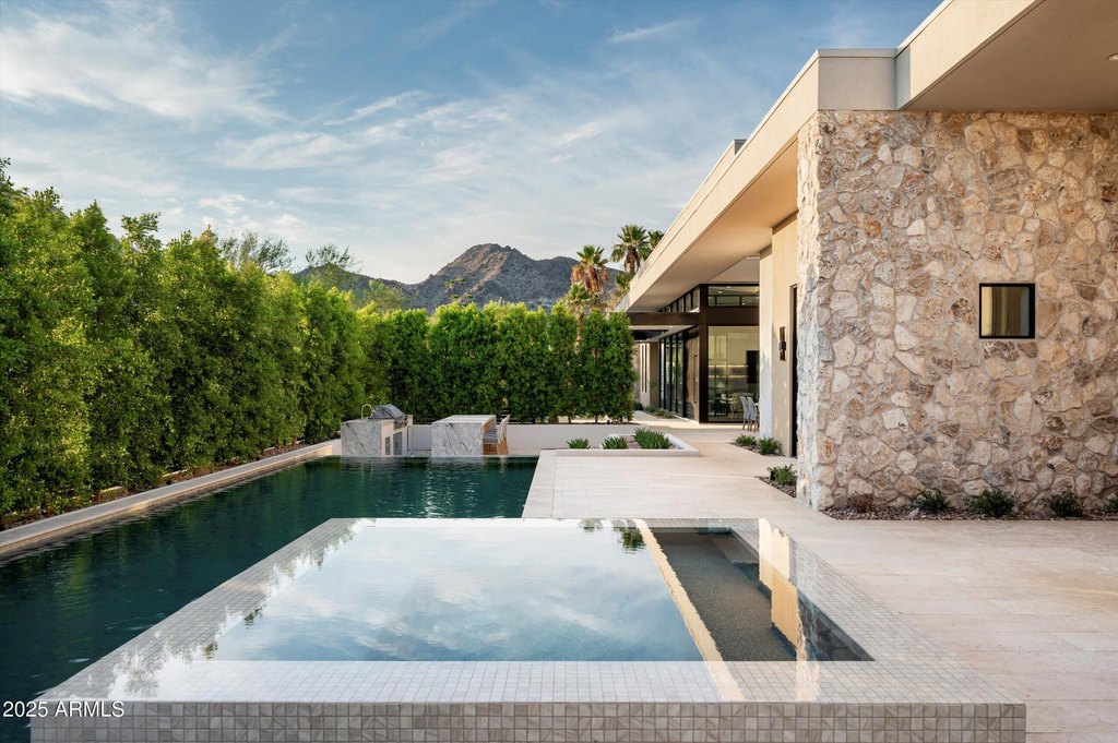 Paradise Valley, Arizona, 85253, United States, 6 Bedrooms Bedrooms, ,6 BathroomsBathrooms,Residential,Forsale,1953462