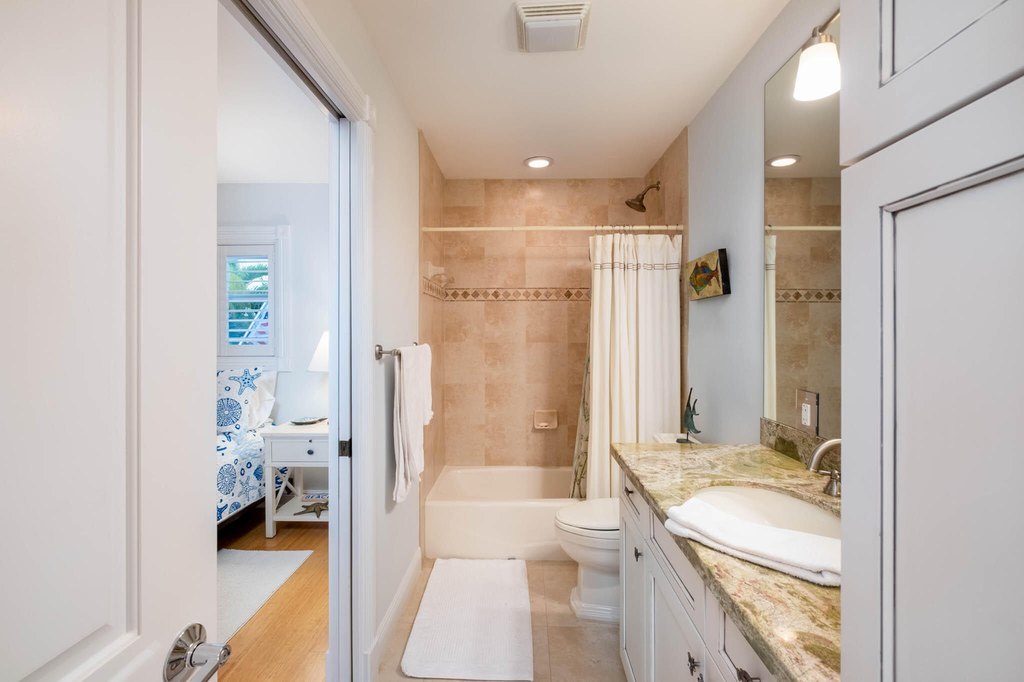 Plantation Key, Florida, 33036, United States, 4 Bedrooms Bedrooms, ,3 BathroomsBathrooms,Residential,Forsale,1971986