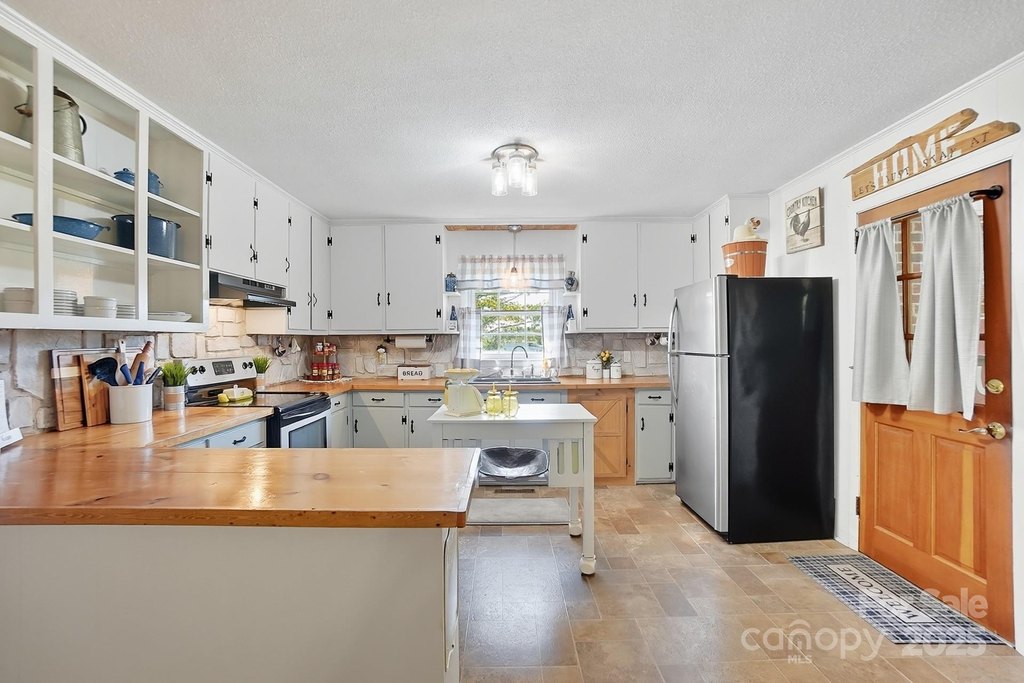 Monroe, North Carolina, 28110, United States, 3 Bedrooms Bedrooms, ,1 BathroomBathrooms,Residential,Forsale,1953170