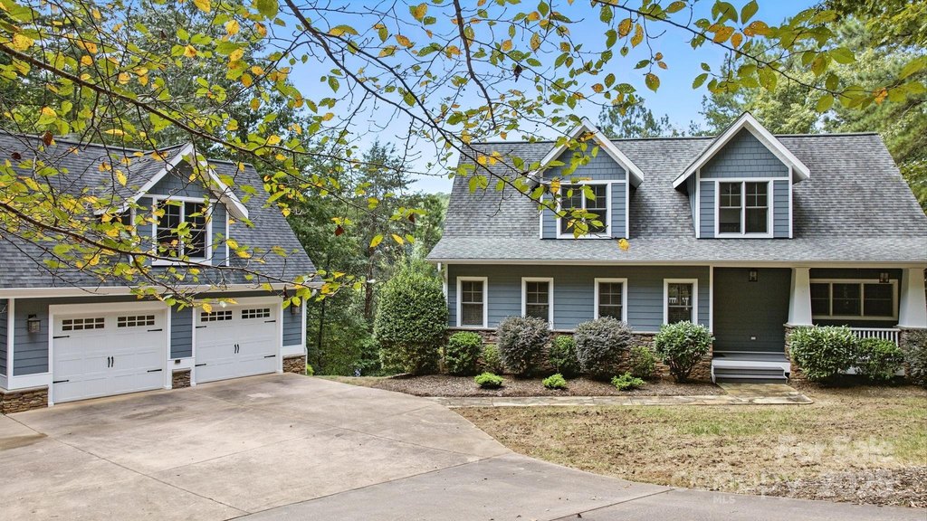 Connelly Springs, North Carolina, 28612, United States, 3 Bedrooms Bedrooms, ,3.5 BathroomsBathrooms,Residential,Forsale,1953168