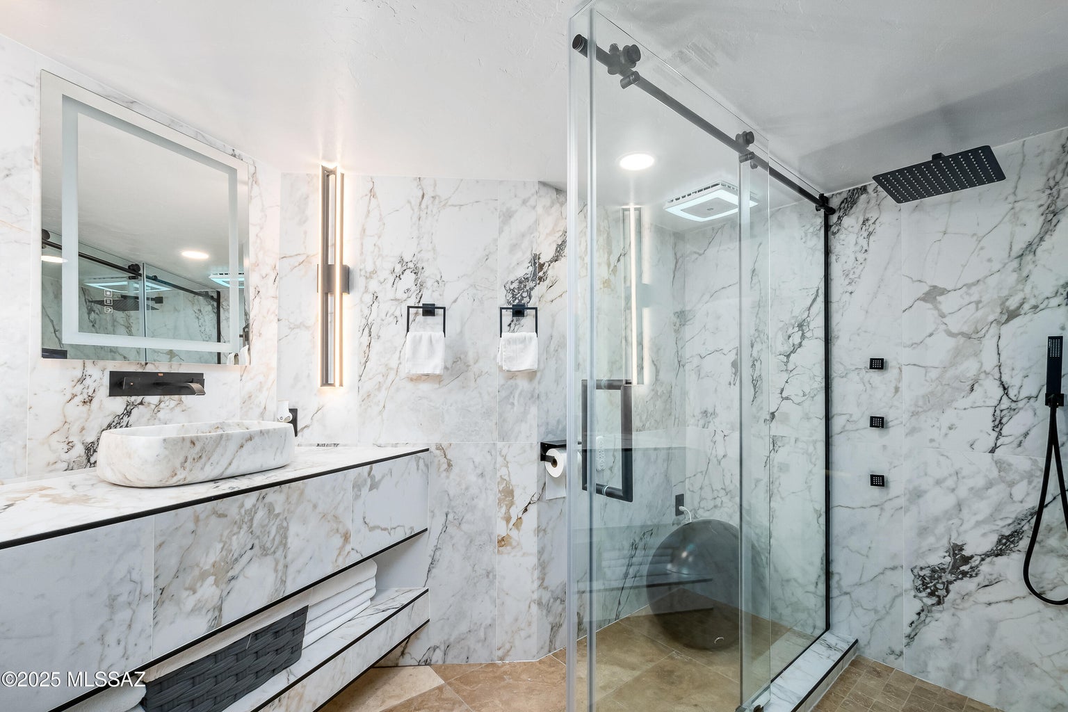 Tucson, Arizona, 85704, United States, 5 Bedrooms Bedrooms, ,3 BathroomsBathrooms,Residential,Forsale,1893855