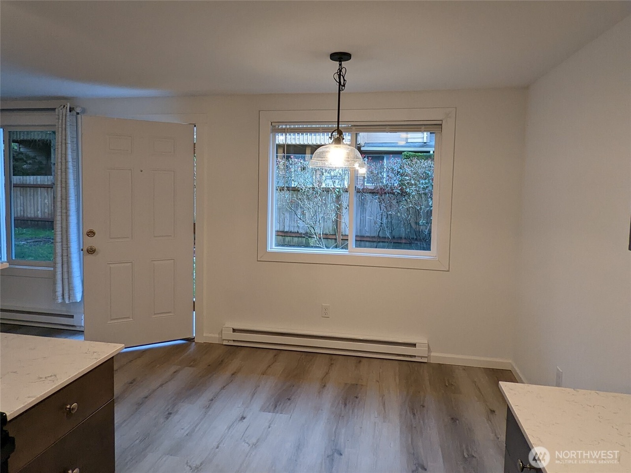 Shoreline, Washington, 98155, United States, 6 Bedrooms Bedrooms, ,6 BathroomsBathrooms,Residential,Forsale,2010232