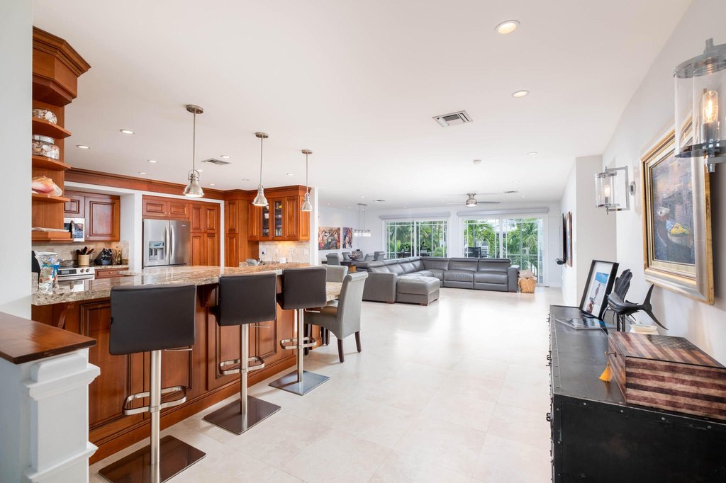 Plantation Key, Florida, 33036, United States, 4 Bedrooms Bedrooms, ,3 BathroomsBathrooms,Residential,Forsale,1971986