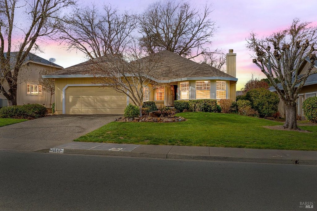 Santa Rosa, California, 95409, United States, 3 Bedrooms Bedrooms, ,2 BathroomsBathrooms,Residential,Forsale,1953130