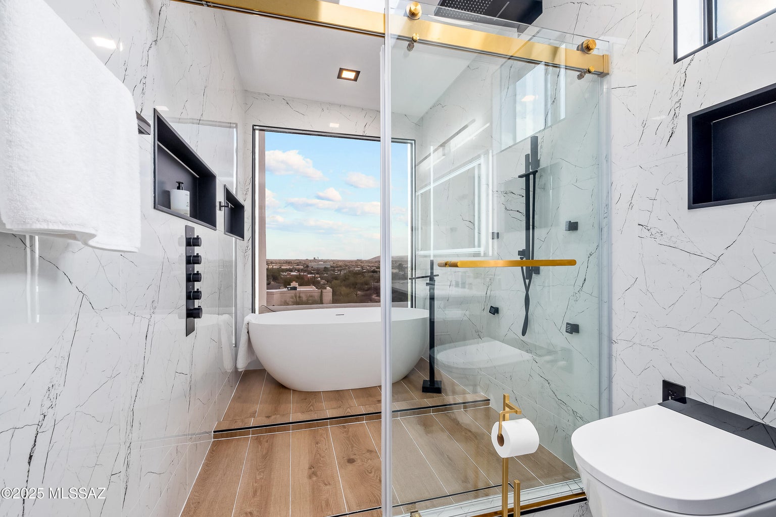 Tucson, Arizona, 85704, United States, 5 Bedrooms Bedrooms, ,3 BathroomsBathrooms,Residential,Forsale,1893855