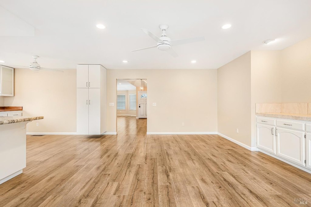 Santa Rosa, California, 95409, United States, 3 Bedrooms Bedrooms, ,2 BathroomsBathrooms,Residential,Forsale,1953130