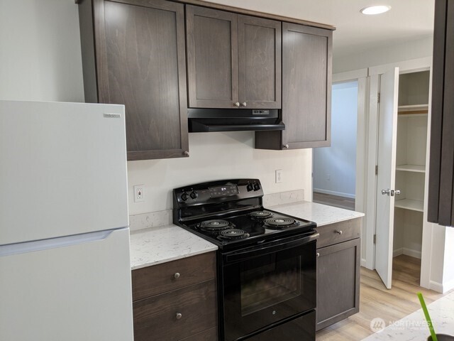 Shoreline, Washington, 98155, United States, 6 Bedrooms Bedrooms, ,6 BathroomsBathrooms,Residential,Forsale,2010232