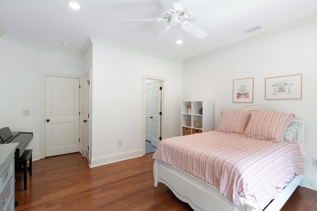 Mount Pleasant, South Carolina, 29464, United States, 4 Bedrooms Bedrooms, ,4 BathroomsBathrooms,Residential,Forsale,1985966