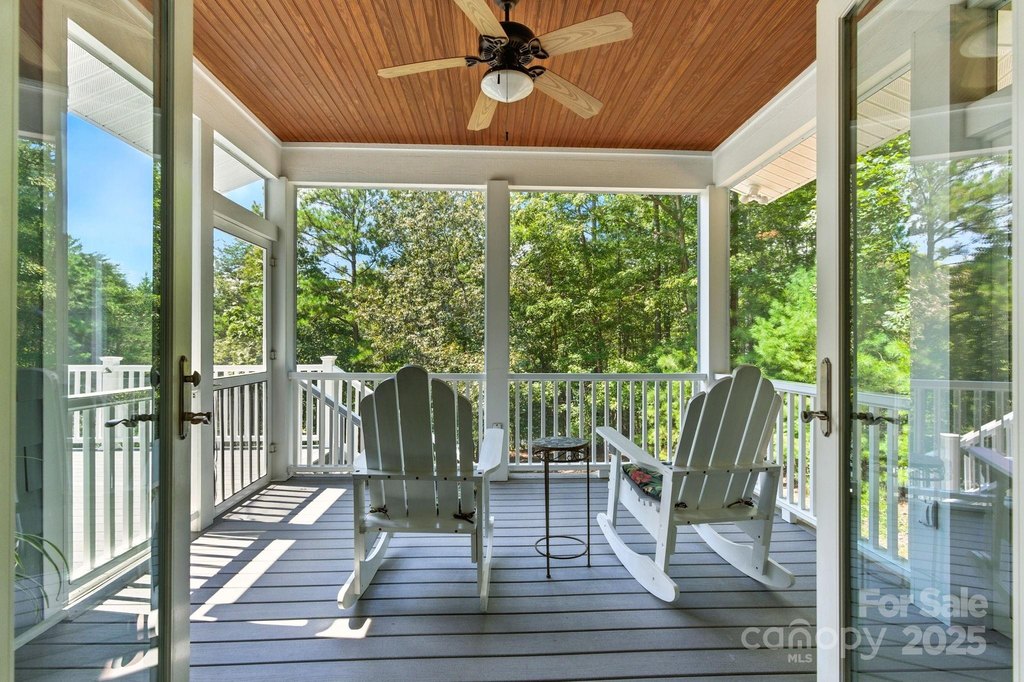 Connelly Springs, North Carolina, 28612, United States, 3 Bedrooms Bedrooms, ,3.5 BathroomsBathrooms,Residential,Forsale,1953168
