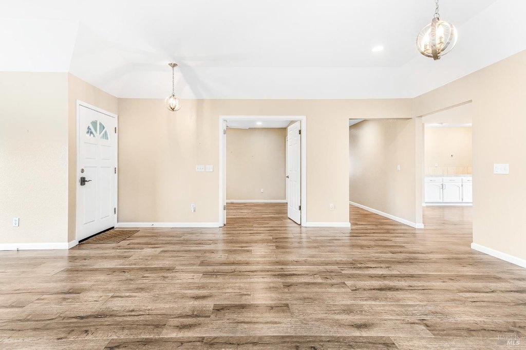 Santa Rosa, California, 95409, United States, 3 Bedrooms Bedrooms, ,2 BathroomsBathrooms,Residential,Forsale,1953130