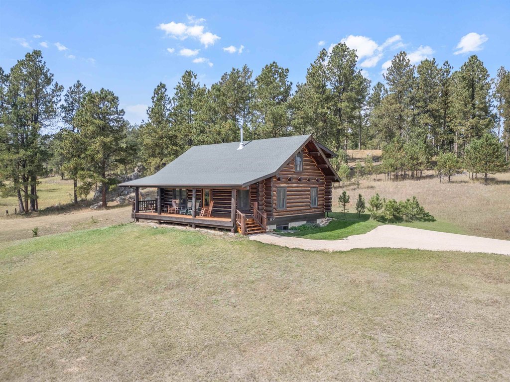 Custer, South Dakota, 57730, United States, 3 Bedrooms Bedrooms, ,2 BathroomsBathrooms,Residential,Forsale,1963297