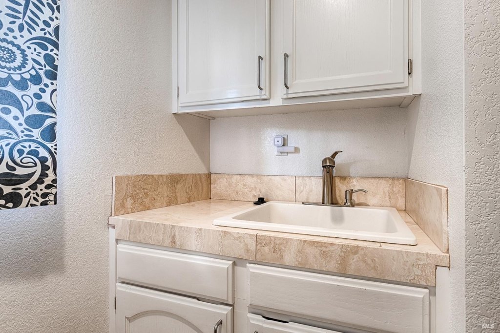 Santa Rosa, California, 95409, United States, 3 Bedrooms Bedrooms, ,2 BathroomsBathrooms,Residential,Forsale,1953130